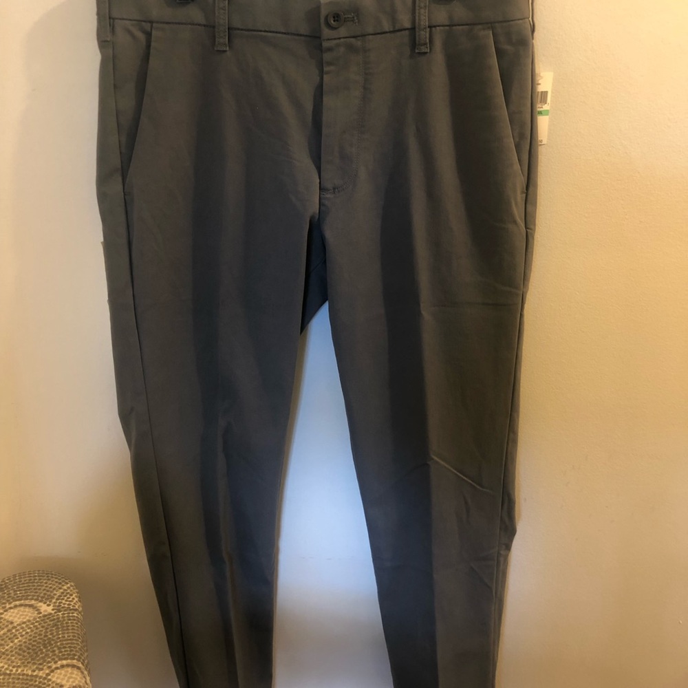 IZOD slim khakis - Grey 34/30